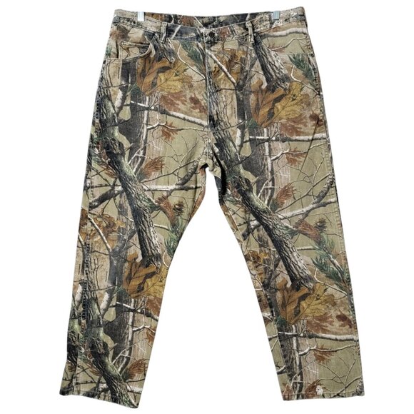 Wrangler Other - Wrangler Pro Gear Realtree Camo Hunting Outdoor Brush Wood Work Wear Pants 42x30